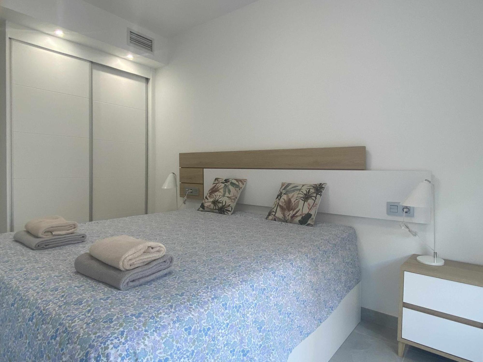 Moderno Apartamento A 200M De La Playa Torrevieja Buitenkant foto